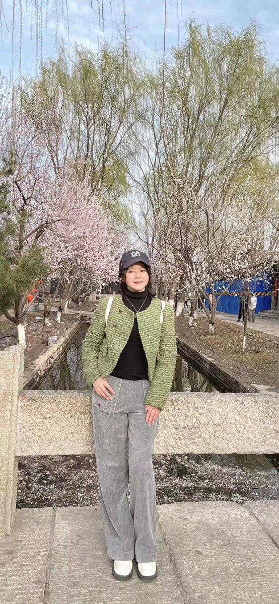 BiJbaoma's tweet photo. 趁现在春天赶紧的到处播种哈哈哈 https://t.co/YyMYvz5UWZ