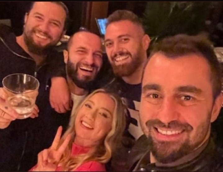 Ohhh ne güzel digerleri dogrularıyla bile elştrilsin aleyna hanım yalanlarıyla hep savunulsun gerçekten utanmyormusunuz hiç kızarmyorsunuzmu ne kadar hak yeyeceksiniz doymadnızmı yazıklar olsun #SurvivorAllstar2024  #SurvivorEkstar