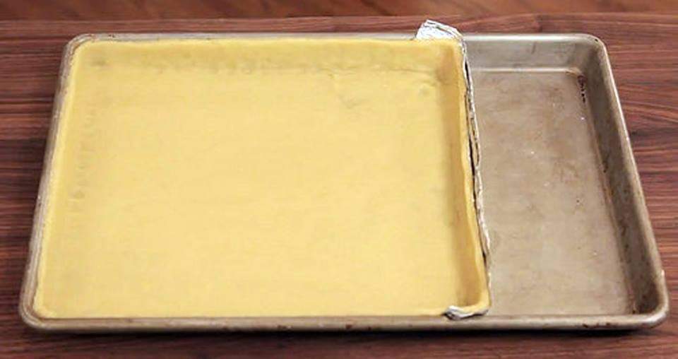 YaDaChef's tweet image. Make a tart without a tart pan by using foil. yadachef.com

#KichenHack #CookingHack