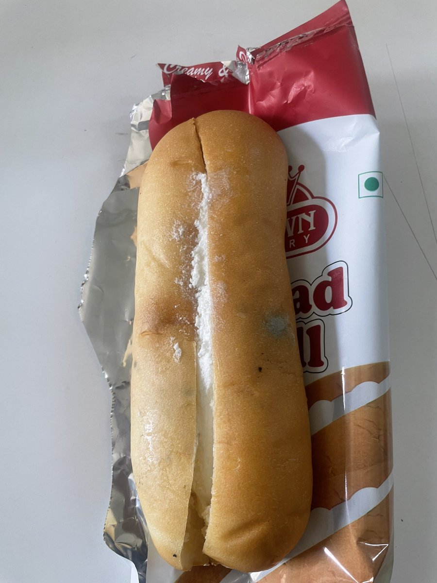 rahiajabe's tweet photo. Fungus free with food…. @crownbakery @crownbaker There no expiry date on this packet in its one of the prominent bakeries in Pune #pune #puneconcert #puneconcert #food #fungus https://t.co/35Xvu8ebxb