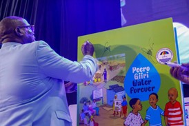 📸 Throwback to last year: Check out this photo from Uganda Water and Environment Week 2023, where the WatSSUP program launched the 'Peero Giiri' Comic and facilitated joint 'willingness to pay' campaigns by refugees and host communities with NUWS & MWE
