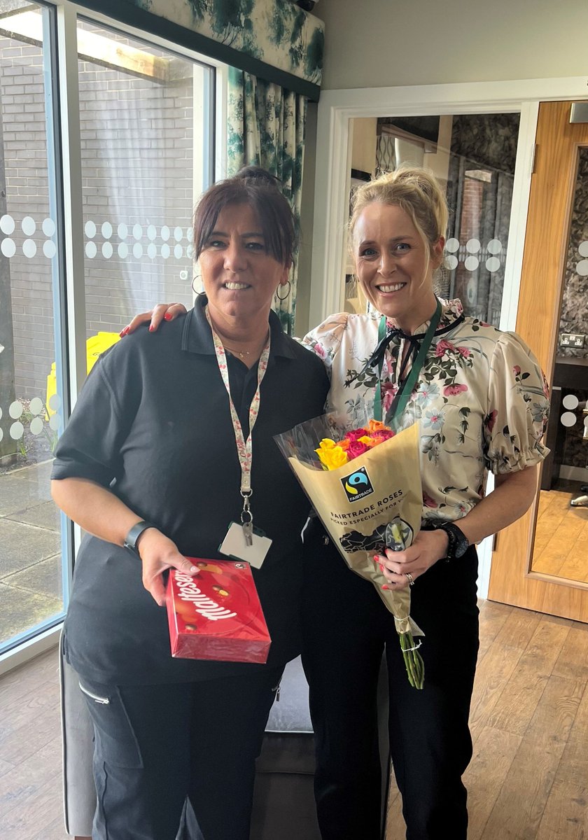 ⭐Celebrating our staff! ⭐Congrats to Sharon Aloupis for 5yrs service 💚We value our staff & to show it we surprised Sharon with flowers & chocs 💚Pic Sharon with HR Bus. Partner Amanda. ⭐Looking for a new job with an employer who values it's staff? buff.ly/3i2F8oC