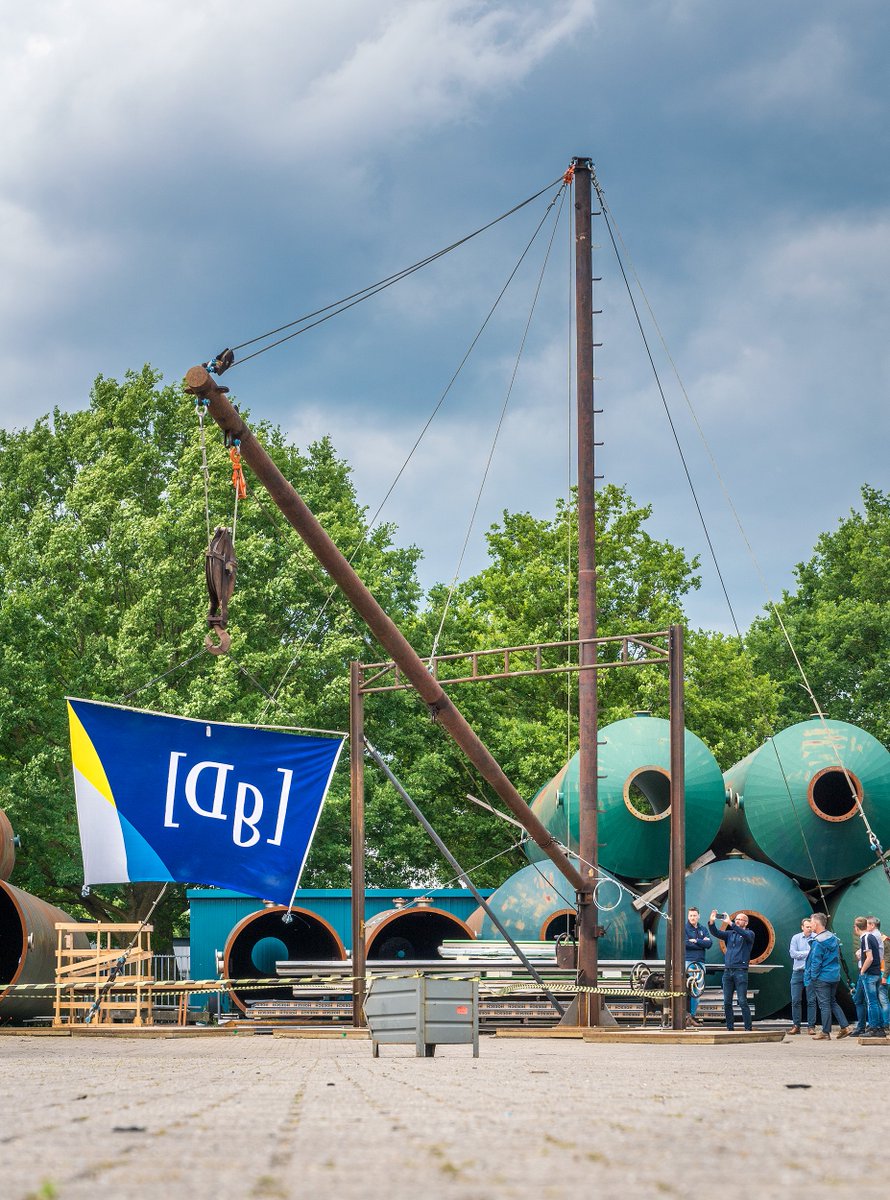 Wist jij dat op Iseldoks een historische havenkraan komt? Deze unieke blikvanger komt op de noordelijke punt van het eiland Schippersdok.📹Vandaag en morgen kun je LIVE meekijken via een webcam hoe de havenkraan geplaatst wordt! Bekijk de livestream op 👉 doetinchem.nl/iseldoks