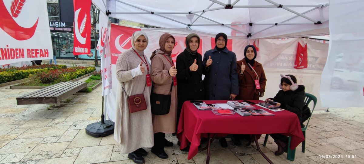 Samandıra Standımızda Gayretli Çalışmalarından Dolayı Hanım Kollarımıza Teşekkür Ediyoruz.
@ErbakanFatih
<a href="/rpmustafadogan/">Mustafa Doğan</a>
<a href="/cemilcebir/">Cemil Cebir</a>
<a href="/YahyaAtes/">Ekrem Yahya ATEŞ 🇹🇷</a>
<a href="/refahkadinstepe/">YRP Sancaktepe İlçe Kadın Kolları</a>
#Erbakan 
#YenidenRefahPartisi #ahlaklıbelediyecilik 
#SonDakika