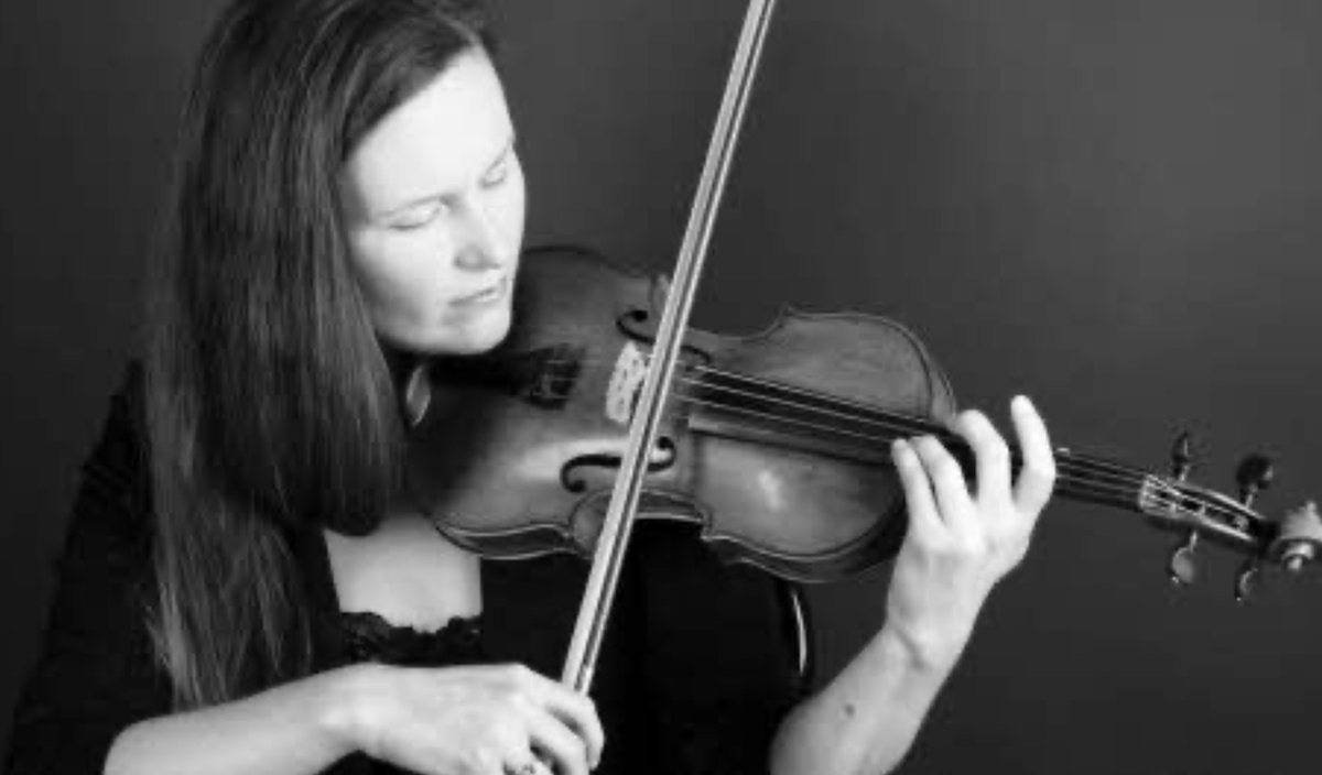 We are excited to announce that our next concert will feature @ZoeBeyersViolin with the English String Orchestra. Sunday, 14th April at 4pm @StAlkmunds Church, Shrewsbury For more information and to purchase tickets see the link in our bio.