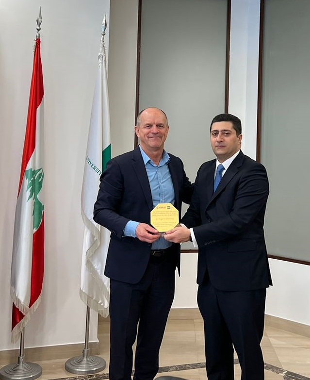 Université La Sagesse tweet media