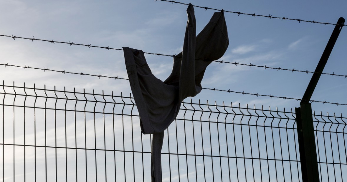 riskstaff's tweet photo. #SMUGGLING: Recent data reveals a concerning trend; irregular #migration is shifting towards road freight transports, posing new #security #threats to #logistics operations. READ FULL ARTICLE >> https://t.co/0y1gFuIaZL
#supplychain #transportsector #logisticssecurity https://t.co/Os3eW9t5JU