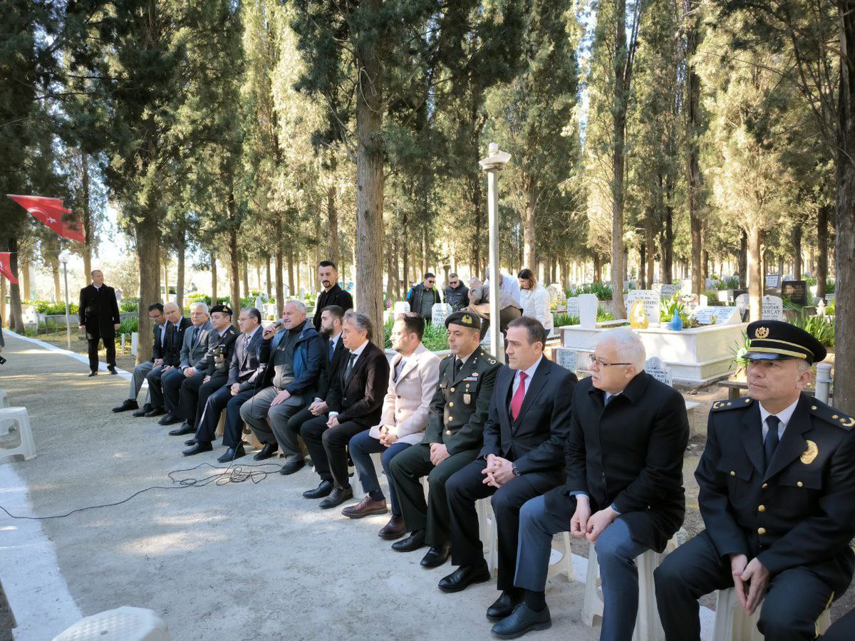 avugurcetin's tweet photo. Gazi Mustafa Kemal ATATÜRK ve silah arkadaşlarının ve bütün şehitlerimizin ruhu şad olsun. Çanakkale Zaferimiz kutlu olsun. https://t.co/FkKWaJ6Hf9