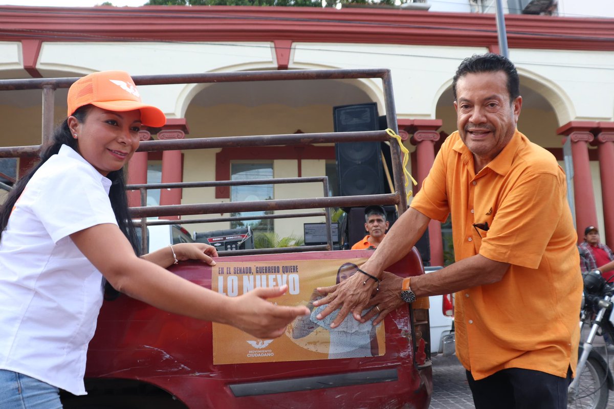 coyolsoria's tweet photo. Tuvimos una tarde muy productiva en Iguala, donde la #OlaNaranja estuvo presente, a todos los que vinieron por su calca ¡Muchas gracias!

Nos la pasamos padrísimo saludándolos y escuchando sus propuestas, platíquenme ¿A qué municipio les gustaría que vayamos? https://t.co/0PgxnbTAR3