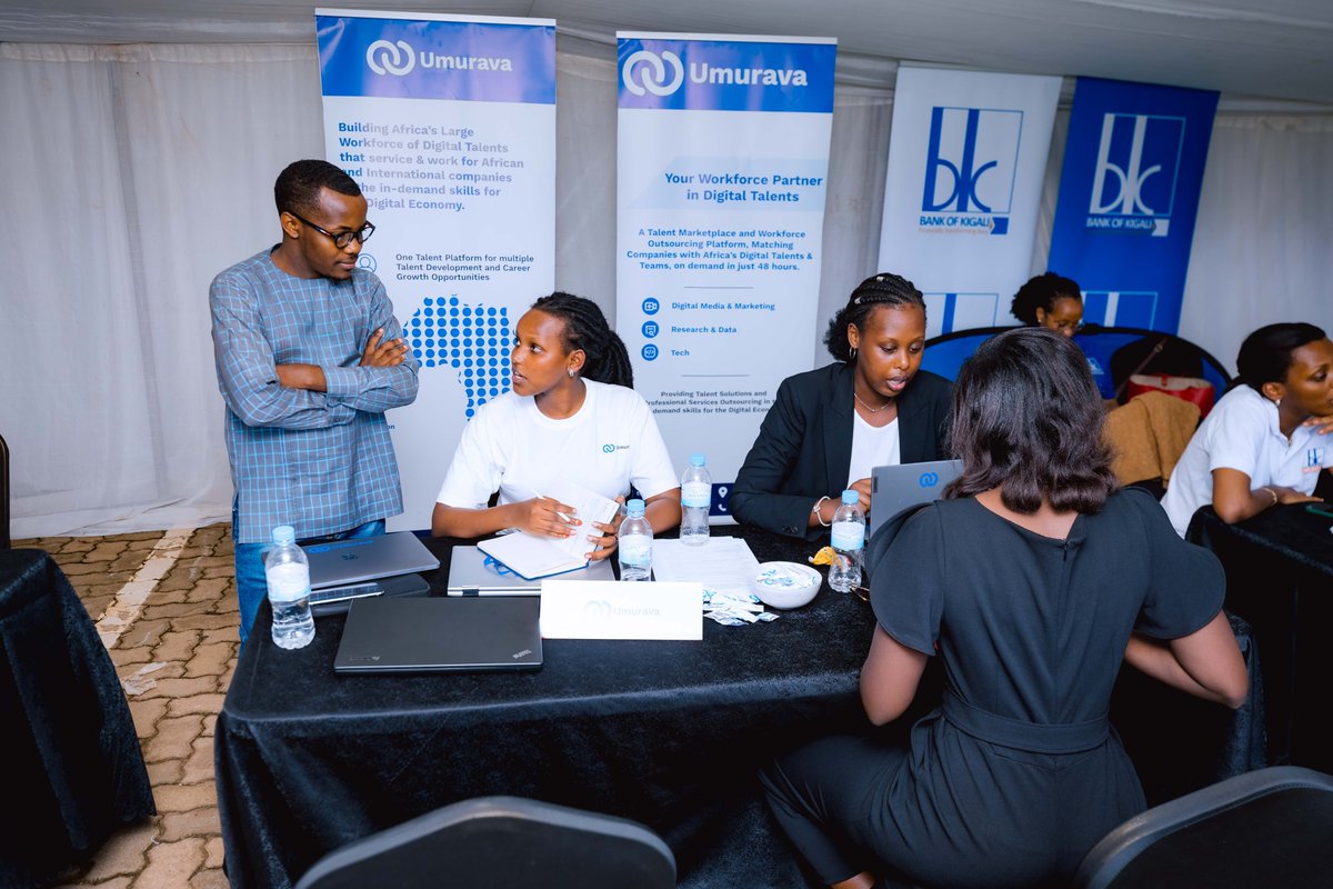 Jobra__'s tweet photo. (1) Last week, our Talent Management Team had a chance to interact and connect with tech talents during @cmu_africa Annual Internship and Career Fair 2024.

We are the source of opportunities😊Visit:https://t.co/ZKbuzQsf2m and join our platform today!

#techtalents https://t.co/NsVuBcGSyp
