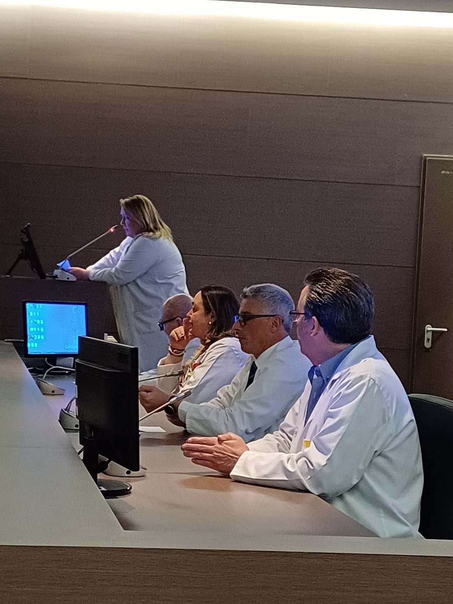 Area2Cartagena's tweet photo. El Hospital Santa Lucía acogió una jornada de puertas abiertas para que los nuevos residentes pudieran conocer el Área de Salud:
➡️Centros sanitarios, recursos humanos y materiales, tutores y docentes. 
✔️Personas, equipos, calidad, innovación y experiencia.
@Murciasalud https://t.co/c6NbGsSFDl