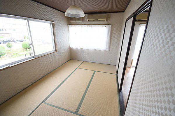 Estwayroom's tweet photo. ／
 🆕アピタ宇都宮など施設多数！
＼

#サニーサイドハウス
周辺は㍿SUBARU他企業が立地✨

家賃 3.9万円（管 0.35万円）
敷・礼 0円
間取り 2DK
宇都宮駅 車12分
江曽島駅 徒歩24分

積水ハウス施工、駐車場1台無料、角部屋、モダン和室🏠

物件詳細👇
https://t.co/GSEZhslXq8

#宇都宮市
#部屋探し https://t.co/UjC05zc7nF