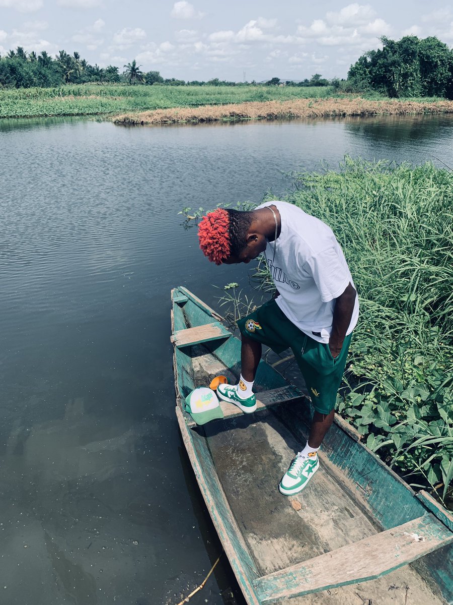 Protokol02_'s tweet photo. Counting blessings at the countryside.
#NewMusics otw https://t.co/Hce6WxjbLy