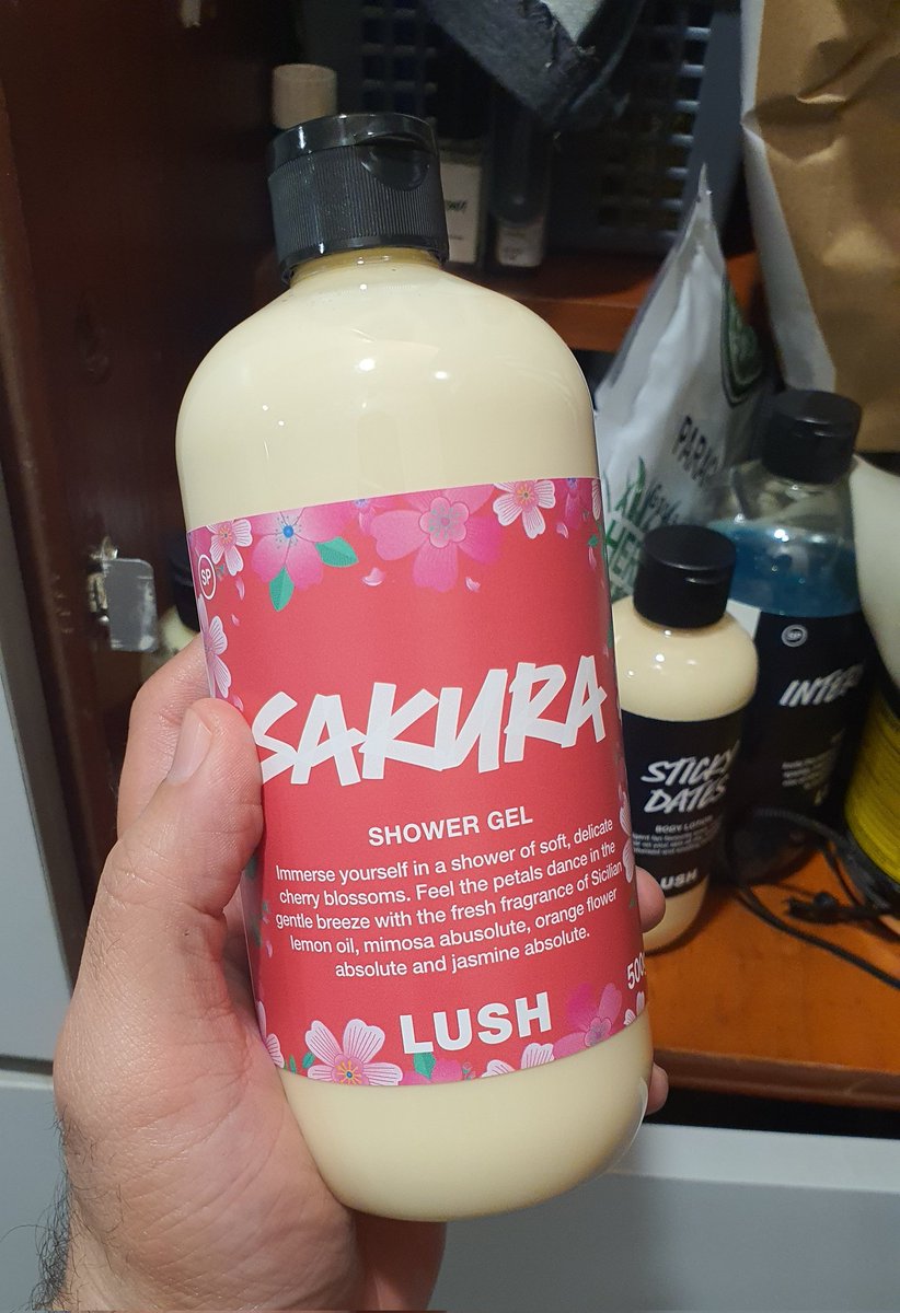BEARDEDFATGUY89's tweet photo. Lush limited edition shower gel is out! Ang bango🤗 @LushPhilippines https://t.co/ZJUBwz2mIe