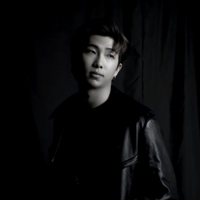 برای بالا بردن ارزش تجاری نامجون
ریپ+ریت بزنید

#RM #방탄소년단RM #김남준 #BTSRM