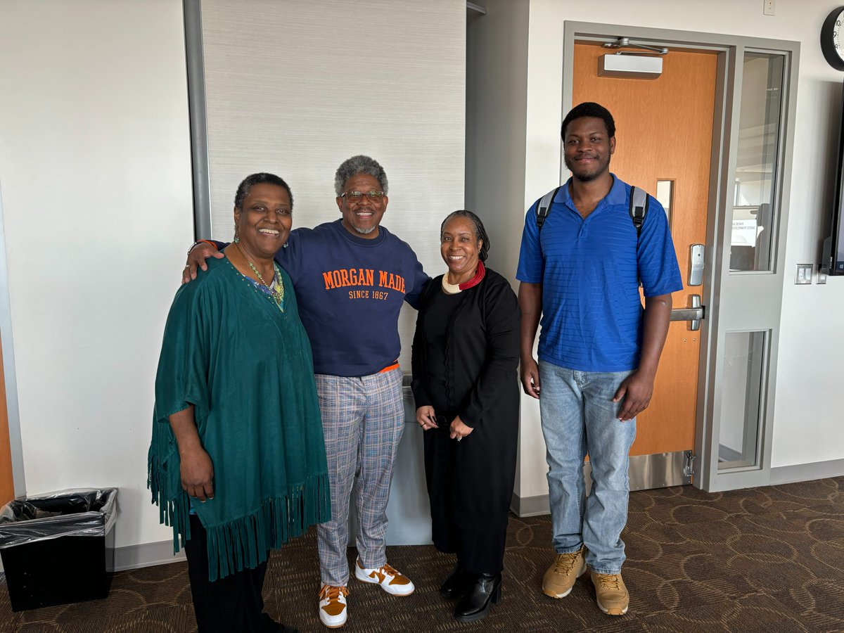 Morgan_DeptENGL's tweet photo. Our Department and the entire Morgan State community were awed by the brilliance of Ernest Shaw, Jr. as he presented, Up in Smoke: A Presentation Inspired by the Works of James Baldwin. 
#EnglishIsTheNewStem #JamesBaldwin #JamesBaldwin100 #MorganStateUniversity https://t.co/UfZeE0vw67