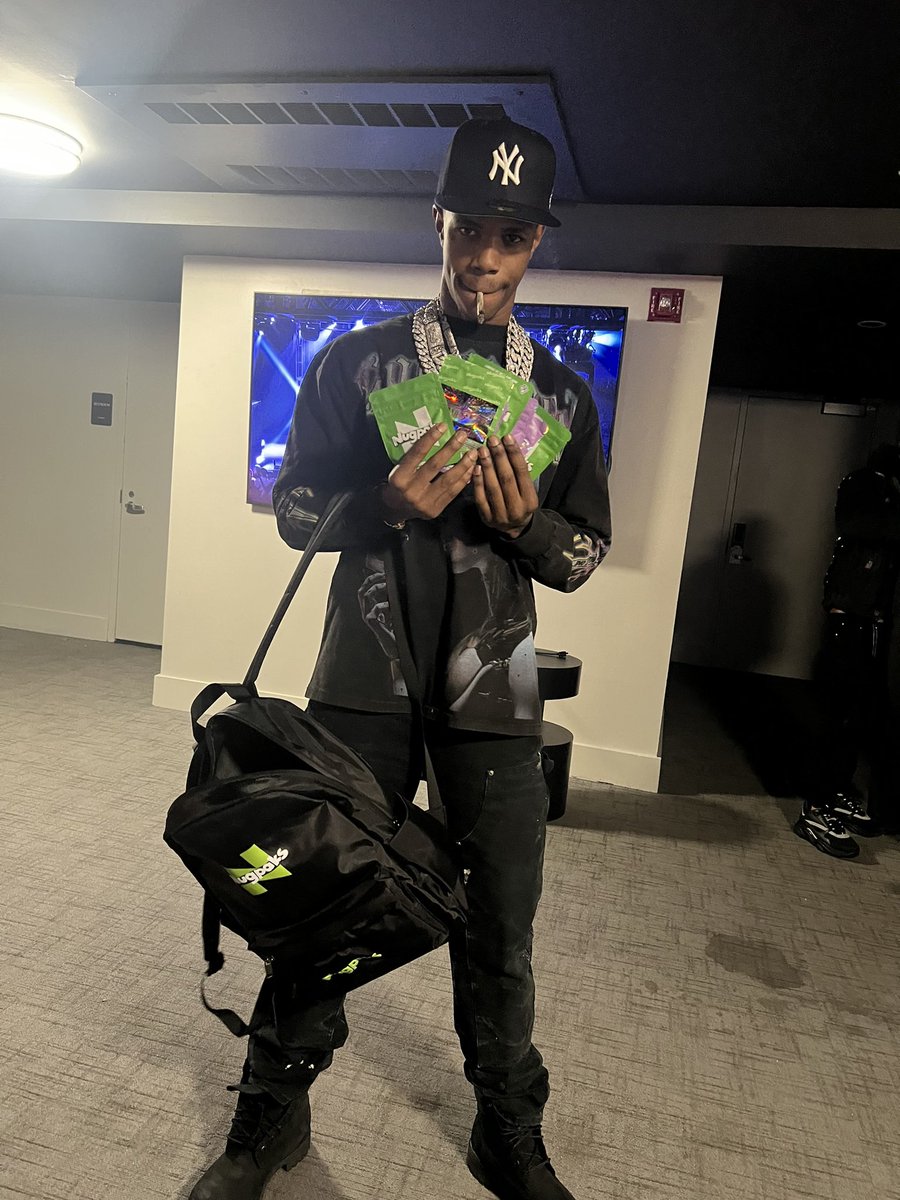 nugpaks tweet media