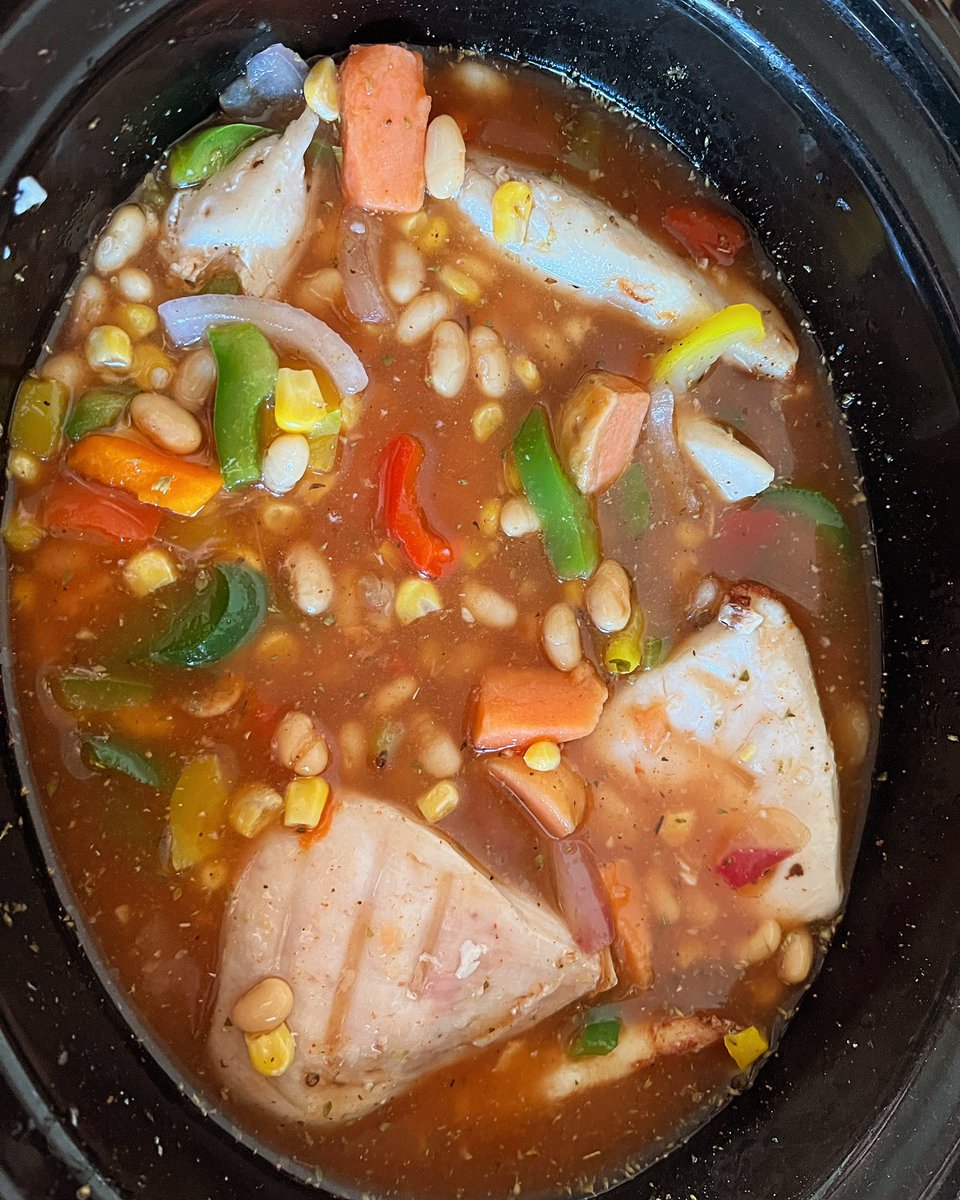 White chicken chilli in the slow cooker #newrecipe #littlethings
