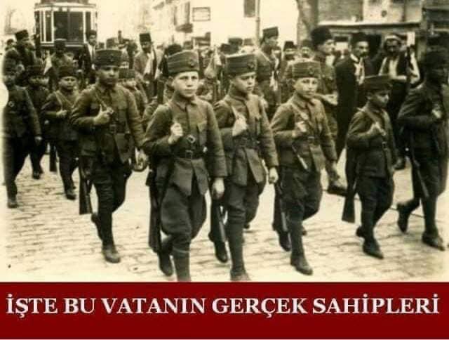 Onlar yazılabilecek en büyük destanı yazdılar, biz buraya ne yazsak boş..!

Gazi Mustafa Kemal Atatürk Ön Sözü, Türk Milleti de Son Sözü söyledi:

#ÇanakkaleGeçilmez”.

Sonsuz minnet ve saygıyla. 
Ruhları şad olsun…🇹🇷

#18MartÇanakkaleZaferi
#GaziMustafaKemalAtatürk