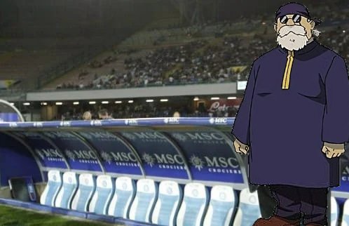 Orfeo_LZ's tweet photo. Y aquí tenemos al mister!!

-Lo mismo te pone a presionar arriba que te hace unos noodles.

-Ve potencial en chavales marginales(inclusivo, ojeador)

-Leyenda de la portería, influencia positiva, problemas cardíacos (Casillas a mí modo de verlo)

Nuestro entrenador, orgullo 🇮🇹 https://t.co/W1n4FmKCWf