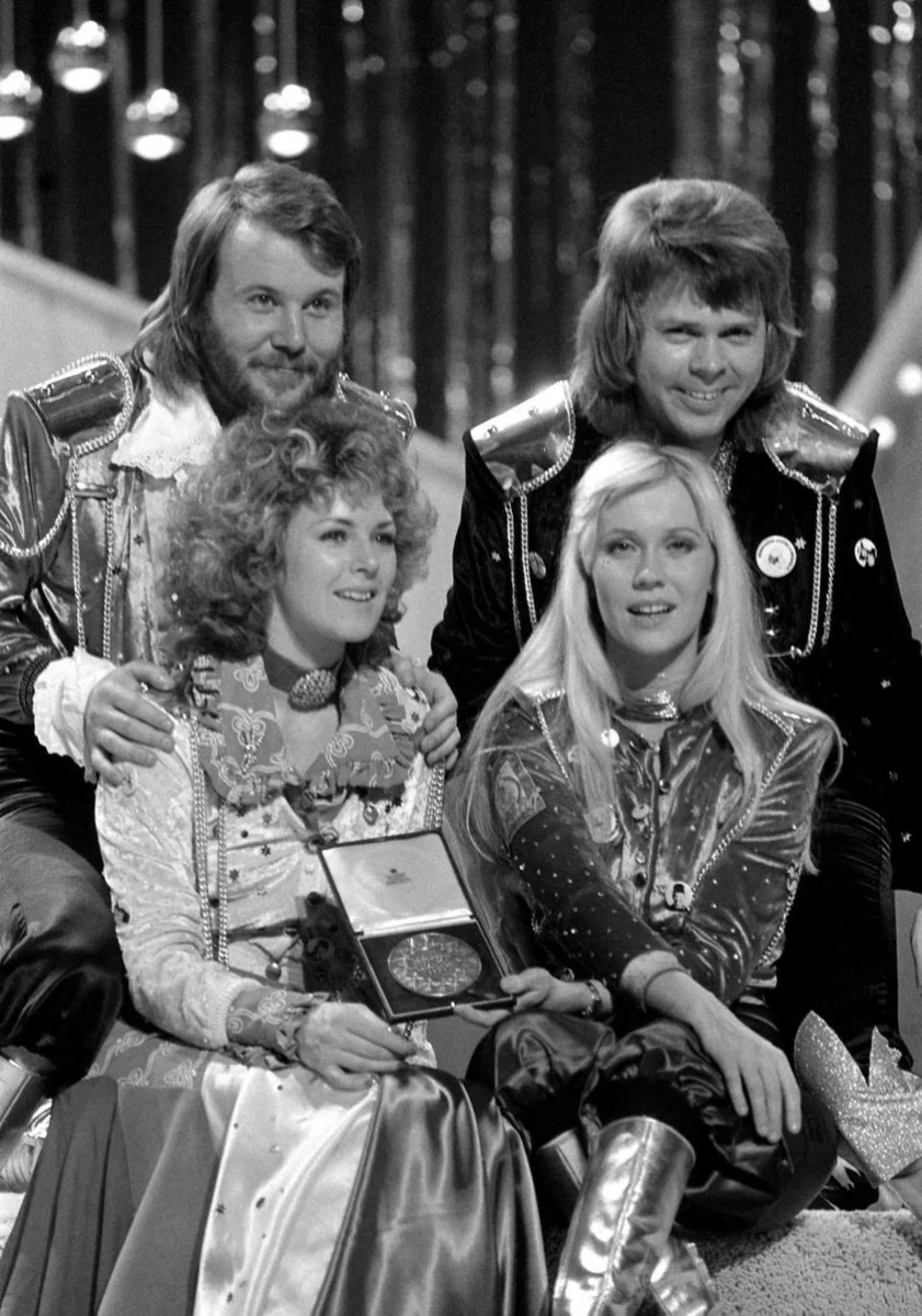 ABBAのユーロビジョン優勝50周年がブライトン・ドームで祝われる #ABBA #EUROVISION #WATERLOO #ユニバーサルミュージック #劇団四季 #東宝東和  #BrightonDome #DynamiteWaterloo #CharlottePerelli #読売 #毎日 #産経 #朝日 #日経 #CINRA #Yahooニュース #justinbieber ameblo.jp/abbajapan/entr…