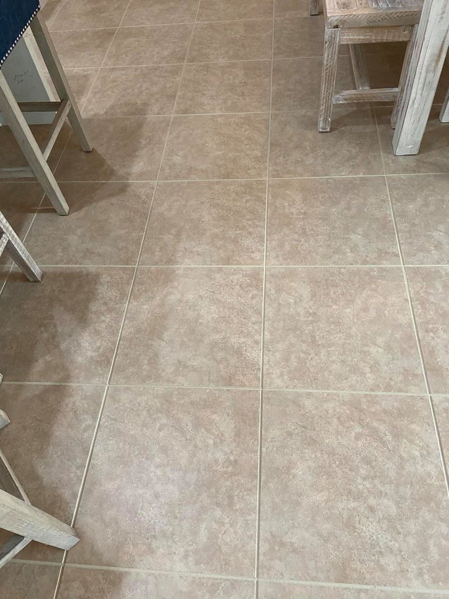 ⁉️Why Are My Tile Floors Dirty After Cleaning?

Who doesn’t love a shiny tile floor that makes a perfect impression? 

Learn more here... groutmagnificent.com/why-are-my-til…

#tilecleaning  #groutcleaning #swfltilecleaning #swfl 
#fortmyers #capecoral #naplesflorida #inthe239