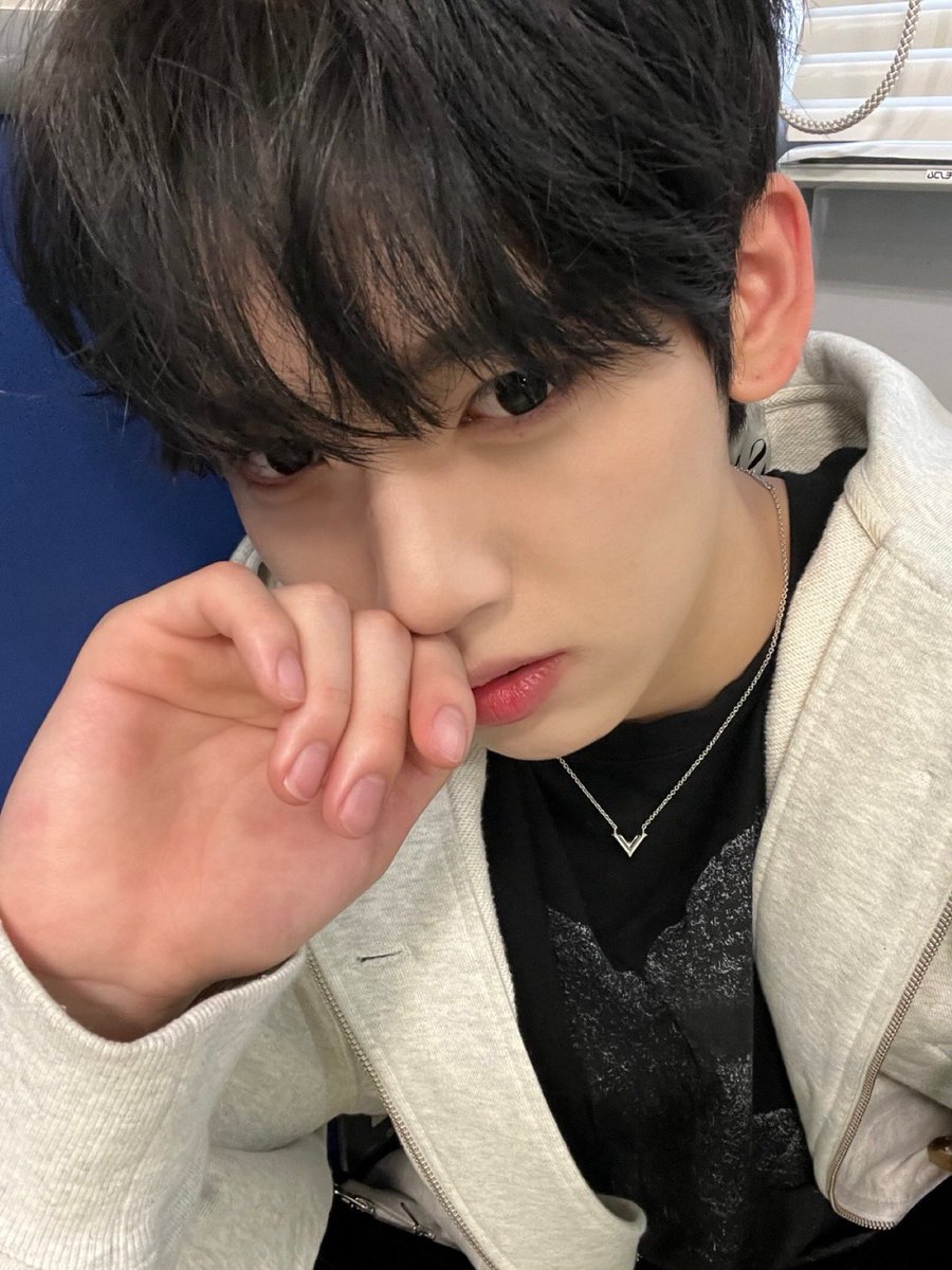 ZEROBASEONE tweet media