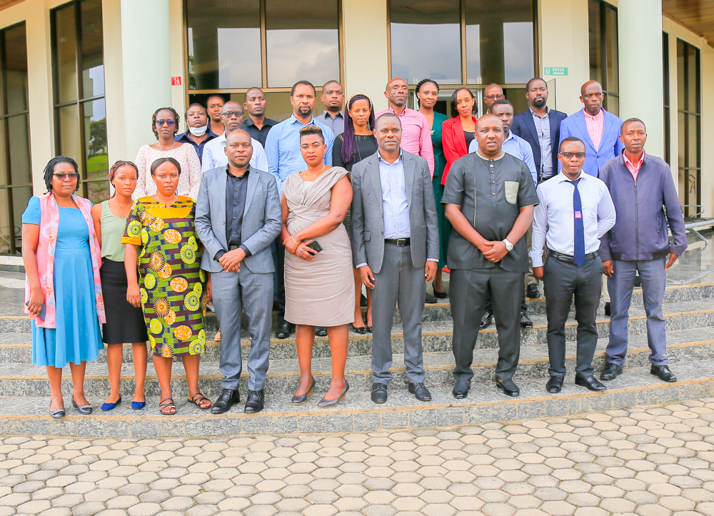 Excited to kick off a 5-day training for #MAJ staff on Ganubutabera MIS at <a href="/LegalPracticeRW/">ILPD</a>! VRAC, <a href="/SEZYVES/">Yves SEZIRAHIGA, Ph.D</a> set the stage for an enriching learning experience. Here's to building skills and knowledge together! #CLE