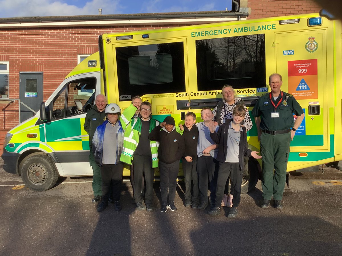 Members of our Driving Education Team recently visited a local primary school, giving the students a tour of an ambulance as well as insight of working within the ambulance service