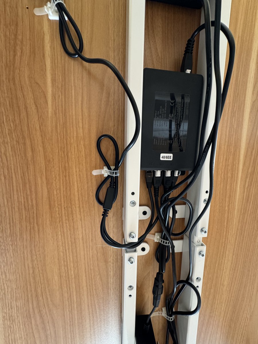 Julien Cadot tweet media