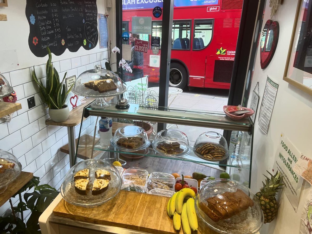 #westhampstead #coffeeshop #Vegan #glutenfree #cakes #coffee #juices #bubbletea and a lot of #love @treeoflifeuklo2 ❤️🙏