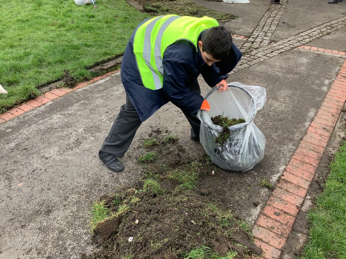 CE School of the Resurrection tweet media