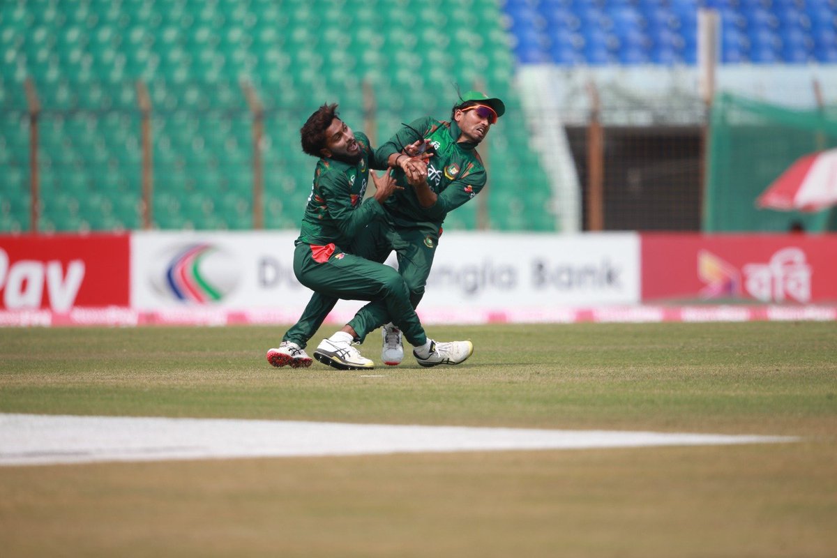 Injury update from Chattogram Mushfiq hit on the hand by Taskin Ahmed delivery Mustafiz goes off in stretcher with cramps Soumya hurts knee and neck Anamul-Jaker Ali collision, Jaker taken to hospital Umpire Kettleborough off due to extreme heat #BANvSL