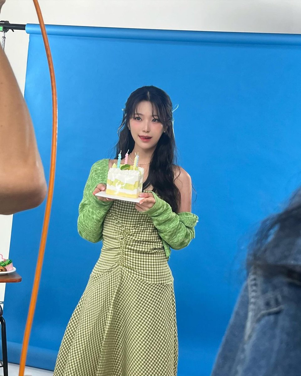 🍯 jiheonnibaek] -Instagram Update- Finally, my cutieeee box's