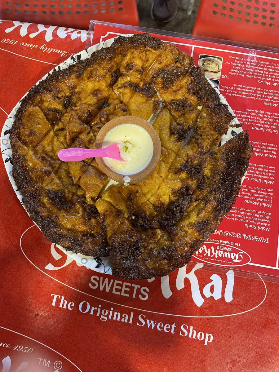 sschivate's tweet photo. @Khaki_Tours Thank you, @Khaki_Tours and Parvez for a memorable experience!! Lip-smacking food and well-informed guide.. all the food joints were carefully curated and everything was simply delicious!! https://t.co/3r2Az0ml3s