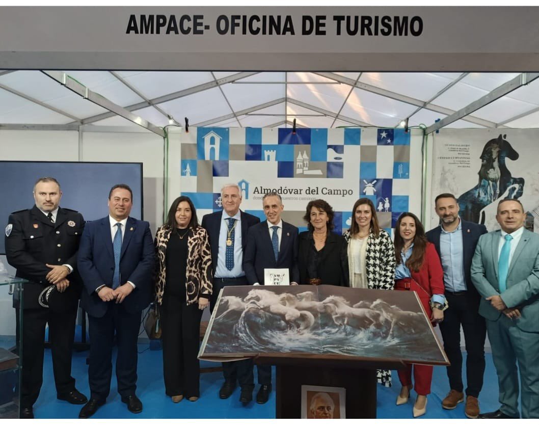 🗣️”Por primera vez la Feria de Ganado La Cuerda de #AlmodóvardelCampo ha contado con el respaldo y la colaboración económica de la Diputación de Ciudad Real”.
▶️Así lo aseguró el alcalde  en la inauguración a la q  el vicepresidente Miguel Angel Ruiz y el diputado Carlos Villajos