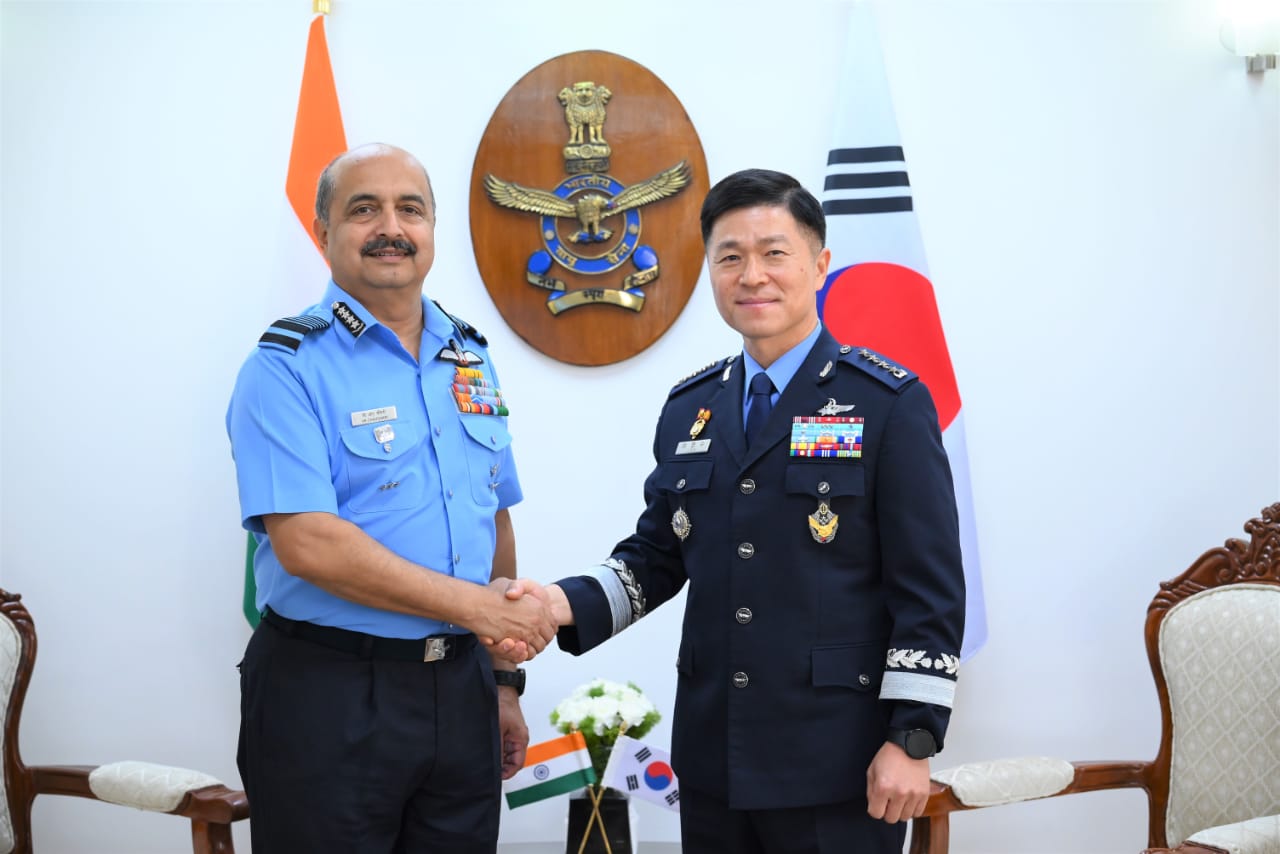 South Korean and Indian Air Force Chiefs Meet to Strengthen Strategic