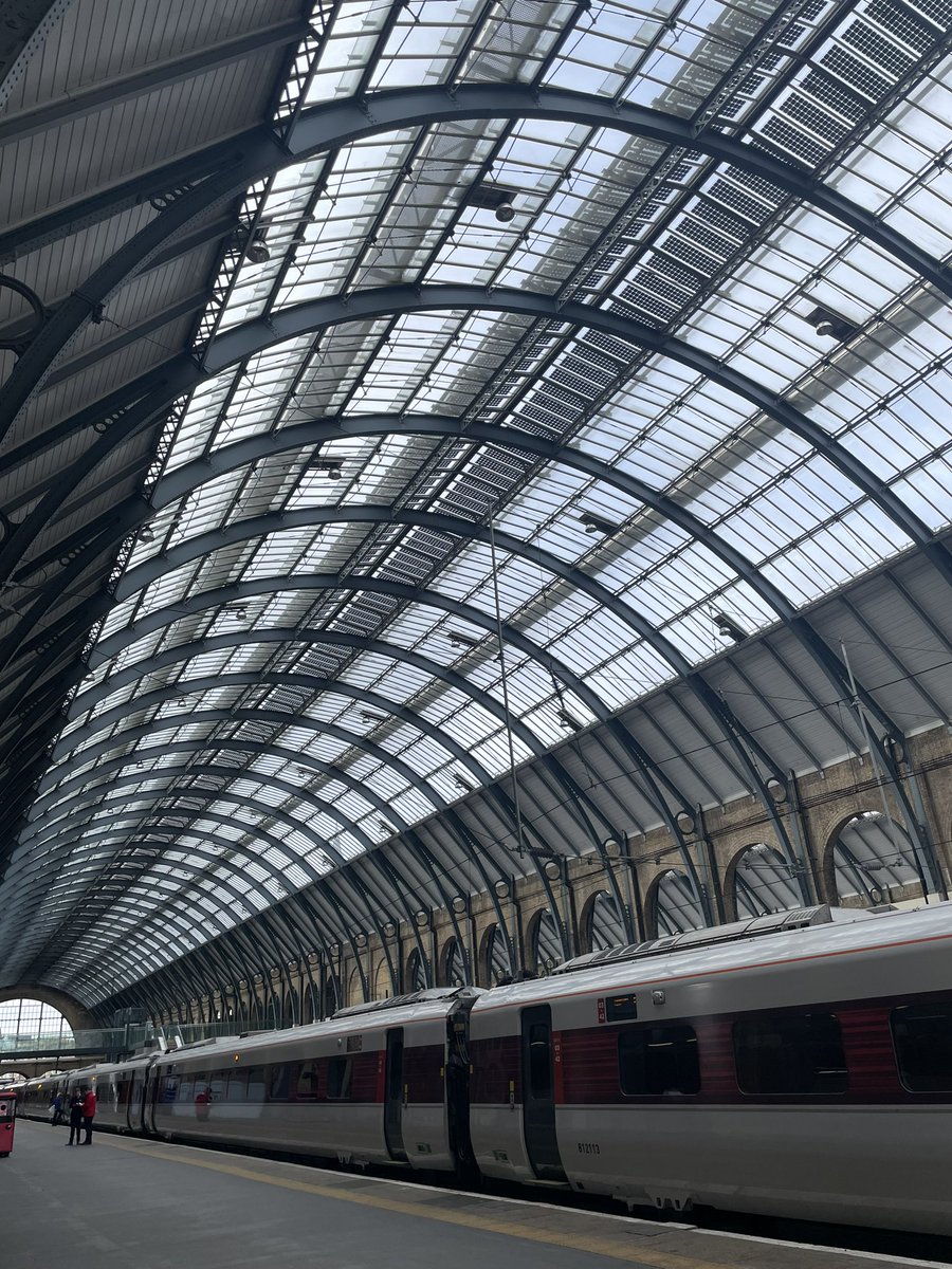 Platform 0 at King’s Cross ! It’s a fine Monday morning to go to Newcastle for the first day of Francophonie on the Road : 20 schools and 500 pupils are taking part in 40 workshops over a month in Newcastle, Lincoln, Birmingham and Cheltenham :-) #FrancophonieUK #LearnFrench…