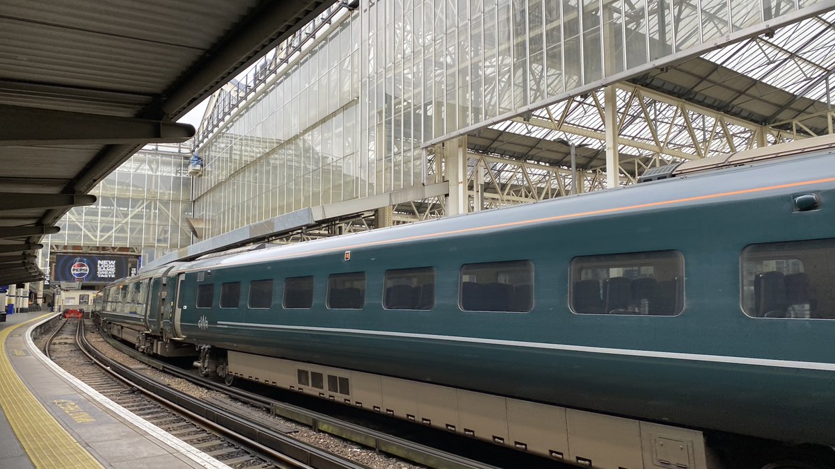 swtransport_'s tweet image. Yeah, this does not feel right...