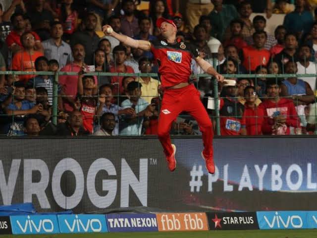 arkam__'s tweet photo. @JioCinema @ABdeVilliers17 This Superman Moment ❤️😍
#IPLonJioCinema @JioCinema https://t.co/70tMIwxQA4