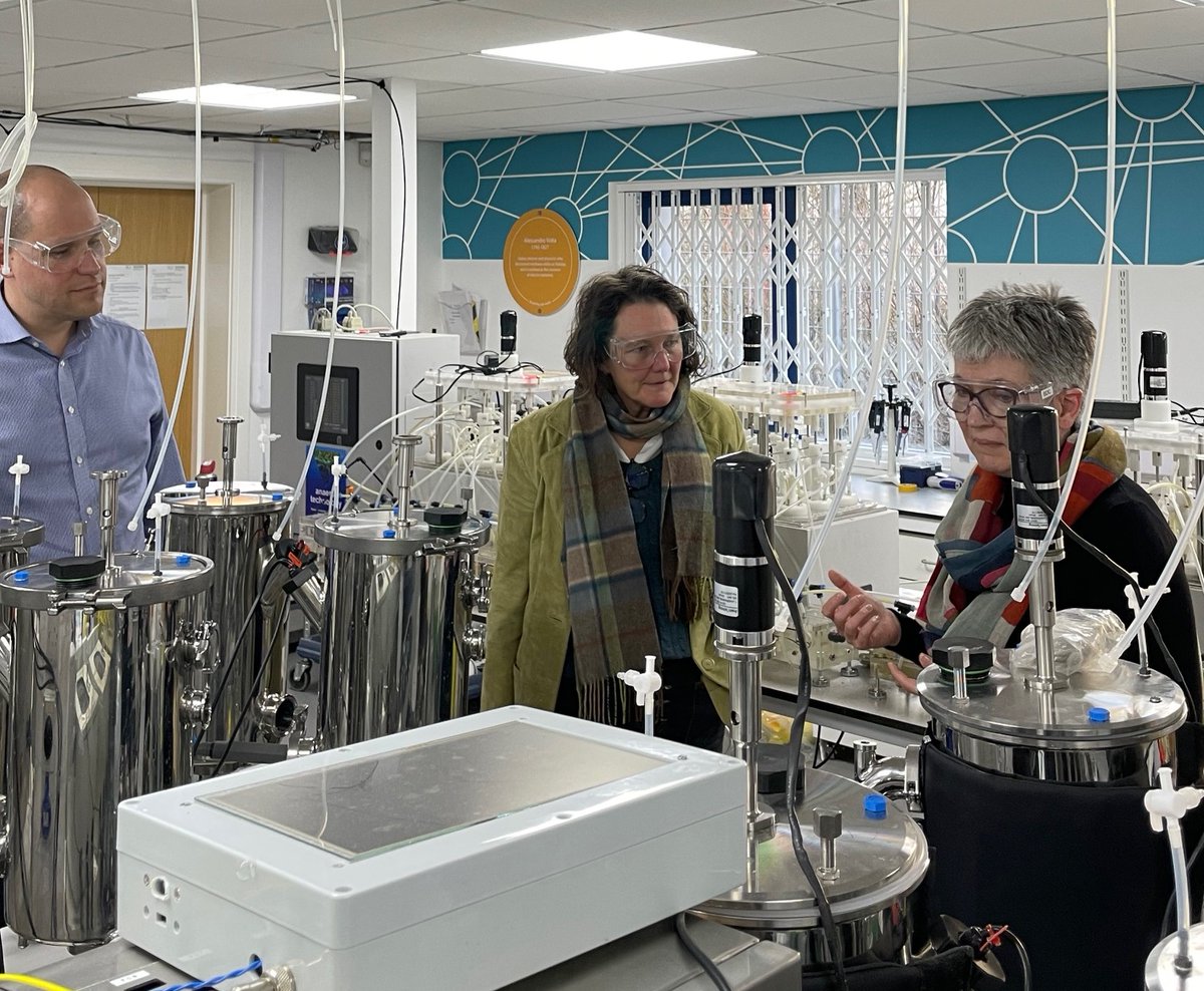 Last week we had the pleasure of showing Felicity Cunliffe-Lister around our open-access research, development and demonstration laboratories. Felicity is the liberal democrats Mayoral Candidate for the upcoming York & North Yorkshire election #bioeconomy @WestYorkshireCA