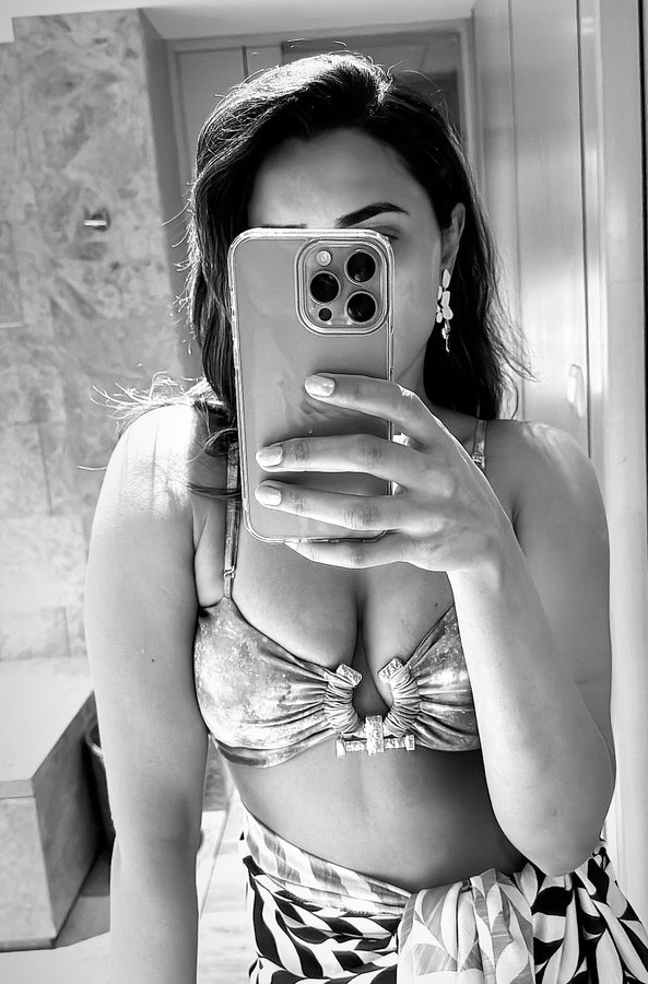 GI8ZRztWsAAWd0n?format=jpg&name=900x900