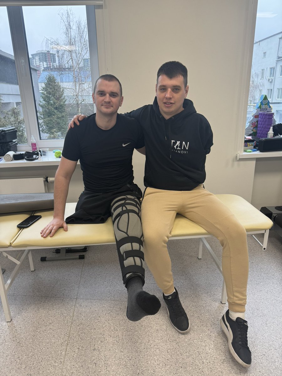 vlad_beseda's tweet photo. ‼️ЗБІР ДЛЯ ПОРАНЕНОГО‼️

Друзі для Богдана який захищав нас на Харківському напрямку ми майже зібрали половину суми на титанове коліно. Залишилось не так багато.

Потрібен ваш ретвіт і 200 гривень🦾

Реквізити:
https://t.co/M8sZErQcc3

Номер картки
5375 4112 1669 3569

PayPal 
endoprotezcentr@gmail.com