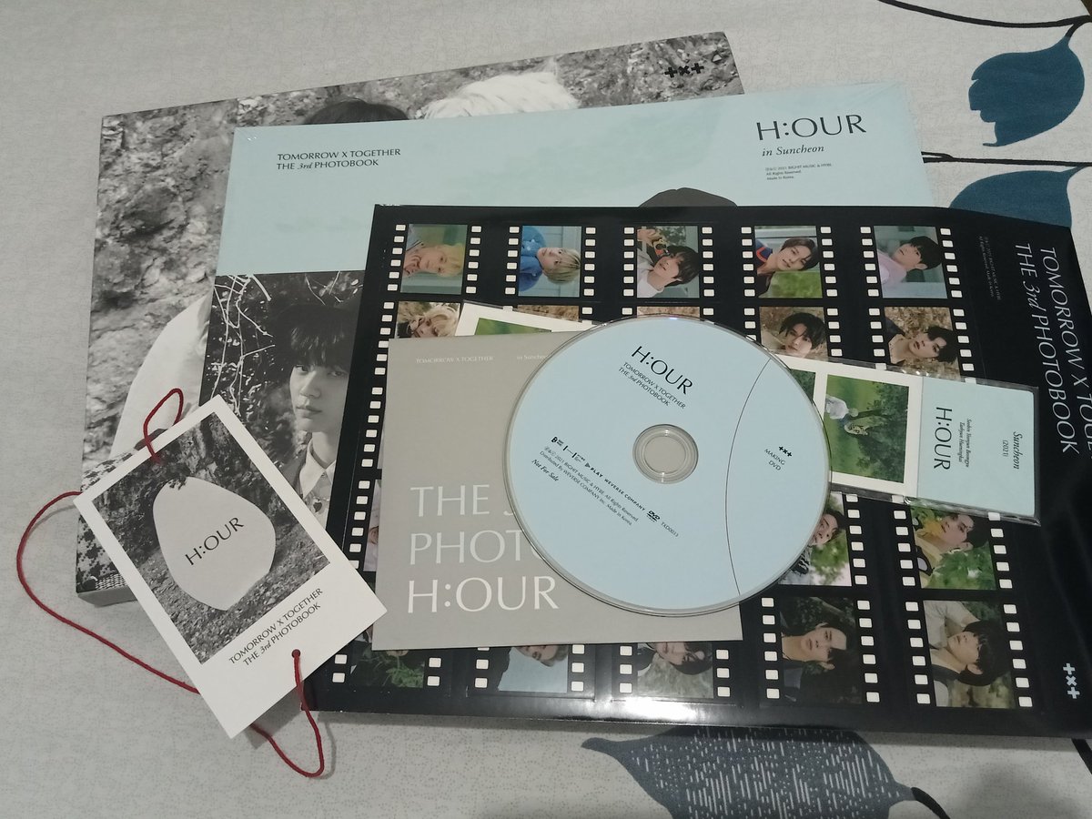 txtbuys's tweet photo. hello! may interested po ba 😭 

need q lang magbawaaaas and this is an extra po hehe sealed pa rin yung pb ^-^ 

drop your budget na rin, forgot the price na ih 

3rd h:our photobook suncheon

wts lfb txt ph soobin yeonjun beomgyu taehyun hueningkai https://t.co/ICupOga8l2