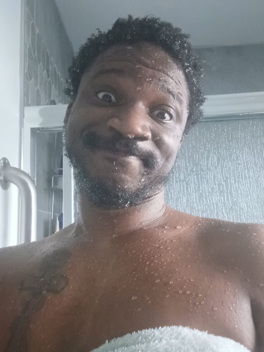 BearChaserGamin's tweet photo. Got My A-Game Face On For This Morning's Workout! Hope Everyone Has An Amazing Monday! 

❤️💪🐻🎮🔥🔫💦🌈

#CallOfDuty #Urzikstan #Warzone #WarzoneClips #CallOfDutyWarzone #CallOfDutyWarzoneClips #InterstellarCamo #Fortnite #ZeroBuilds #ZeroBuildsFortnite #FortniteClips https://t.co/I3bzLVgePo