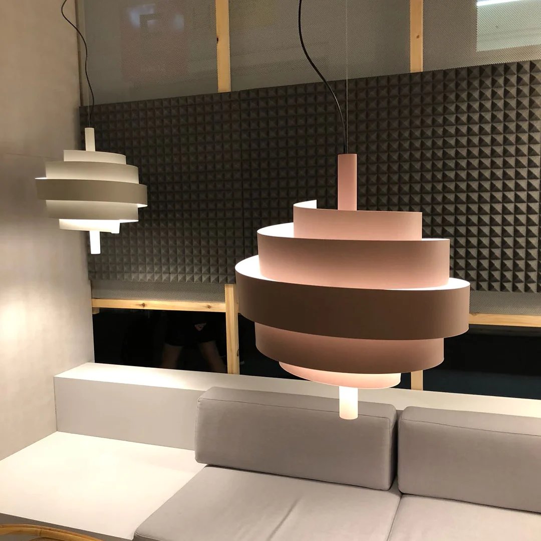 mooijane_com's tweet photo. A central metal column holds more than 5 meters of spiraling, laminated band, enveloping, protecting, and sifting the light for beauty and comfort.
https://t.co/MES47qwYfW

#interiordecor #vogueinteriors #lightingdesign #interiorblink #interior #design #decor https://t.co/EAq0q0kc10