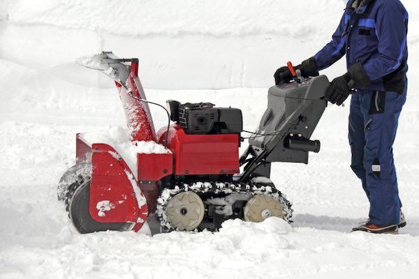HVPRmedia's tweet photo. For most of us, spring starts when we store the snow thrower and pull out the lawn mower. Make no mistake that your motorized equipment needs to be properly prepared and stored in a clean, dry, storage space. #selfstorage 
https://t.co/Nhh22kJsnq https://t.co/Jm9xiqdBbU