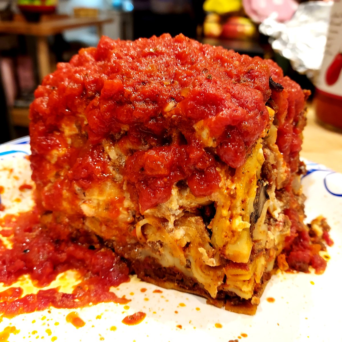 Made lasagna with tomatoes I brought home from @PizzeriaBianco I broke up a sheet of pasta and crumbled on top so you get those little crunchy bits that are so good but usually just around the edges of lasagna! youtube.com/dinnerwithmari… 600+ videos & its all FREE! Plz Subscribe!