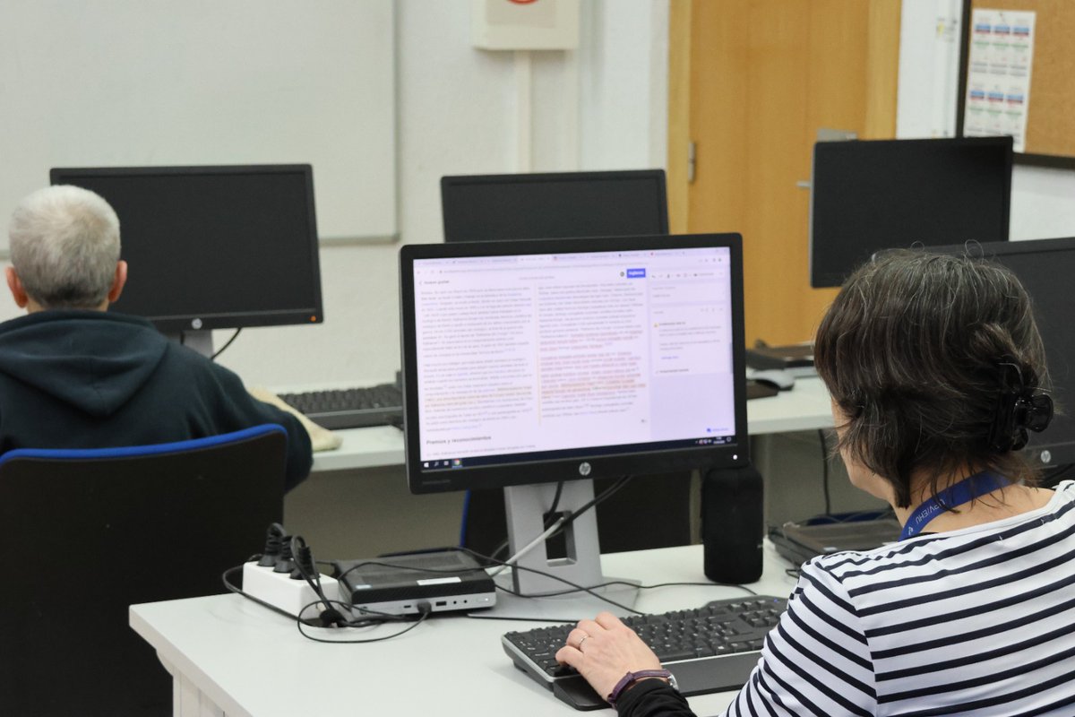 ztf_fct's tweet photo. El pasado viernes a en el Aula de Informática 8, tuvimos nuestra Wikikedada. ¡Gracias a todos los que nos ayudaron a hacer nuestra información visible en Wikipedia! 🌐 ¡Seguimos trabajando juntos por un conocimiento más accesible y compartido! 📚#Wikikedada #ComisiónDeIgualdad https://t.co/dewuP5LXQ5