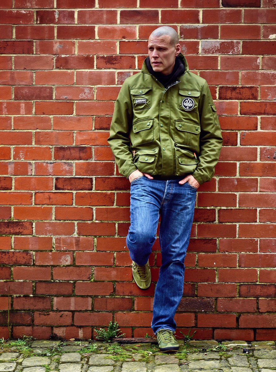 adiFamily_'s tweet photo. The Combo King
With 69% of the vote (nice)
@danbirch1 is crowned the Combo Cup Champion
Amazing clobber on show all the way through. You're always a gent Dan, and well done, be in touch about prizes thanks to sponsorship from @80sCasualsFC
👑👑👑👑👑
#ComboCup https://t.co/IkYHFEqP0q